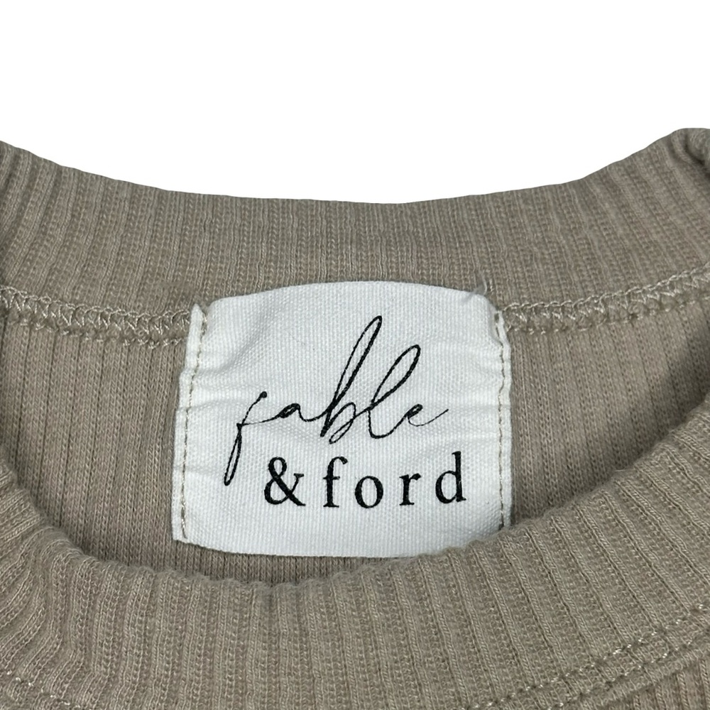 Fable & Ford Ribbed Set - Picture 5 of 7